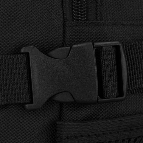 Podróżny plecak z poliestru w czarnym kolorze, dwukomorowy i idealny na bagaż podręczny - Peterson