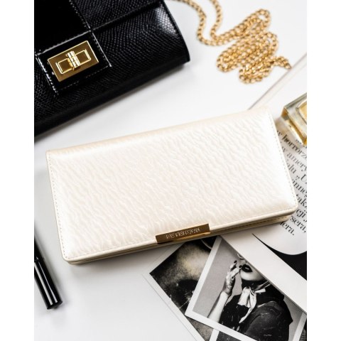 Portfel damski ze skóry ekologicznej w kolorze ecru zamykany na zatrzask i suwak - Peterson