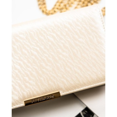 Portfel damski ze skóry ekologicznej w kolorze ecru zamykany na zatrzask i suwak - Peterson
