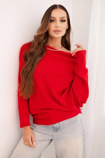 Sweter damski czerwony oversize z wiskozą typu nietoperz – asymetryczny, włoski