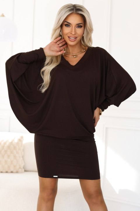 sukienka plus size z dekoltem V w kolorze ciemnego brązu