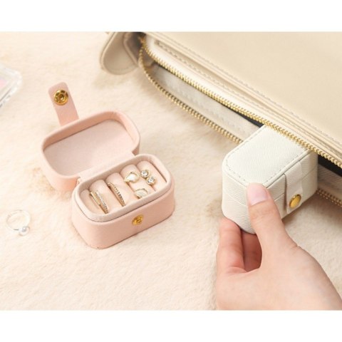 elegancka szkatułka z zatrzaskiem na biżuterię