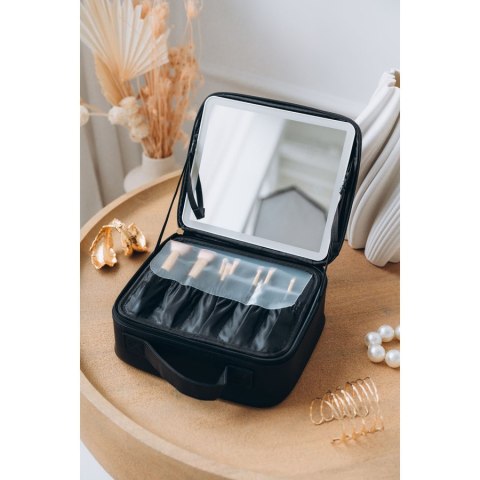 Czarna szkatułka na biżuterię wykonana ze skóry ekologicznej, zamykana suwakiem - Peterson