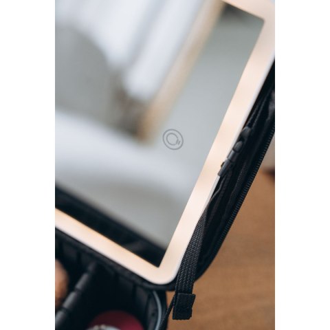 Czarna szkatułka na biżuterię wykonana ze skóry ekologicznej, zamykana suwakiem - Peterson