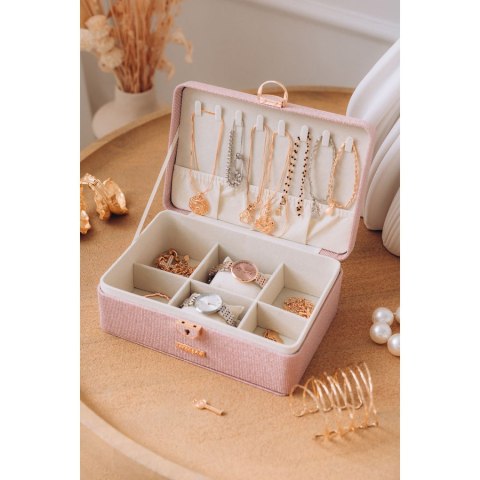 Elegancka szkatułka w różowym kolorze zamykana na zatrzask i kluczykiem - Peterson