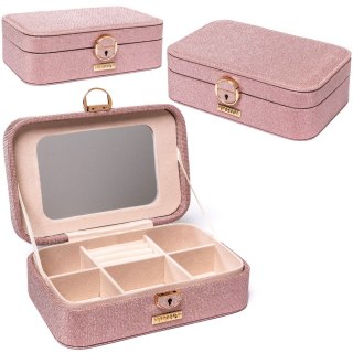 Pojemna, elegancka szkatułka w różowym kolorze zamykana kluczykiem - Peterson