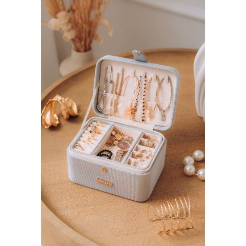 Srebrna szkatułka na biżuterię zamykana zamkiem magnetycznym - Peterson