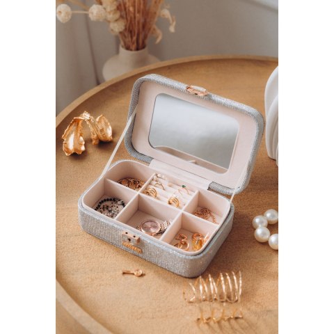 Szara, elegancka szkatułka na biżuterię zamykana kluczykiem - Peterson