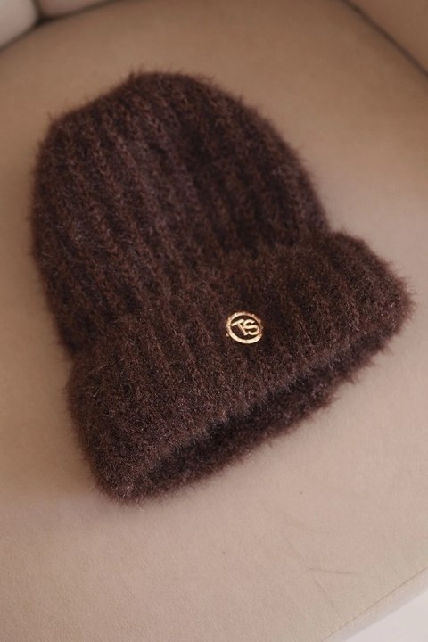 Stylowy komplet zimowy czapka i komin – elegancki look