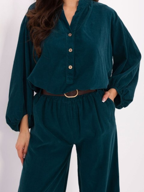 Stylowe spodnie z szerokimi nogawkami – Stylowy Wieszak