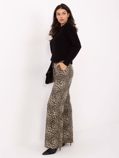 Damskie spodnie z ekoskóry w panterkę – modny styl casual