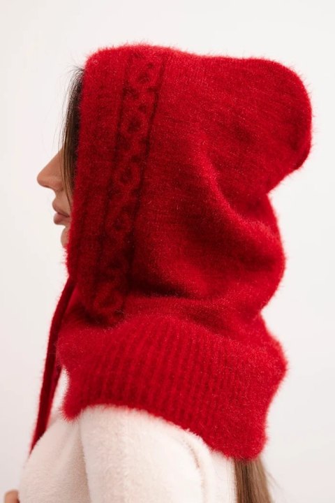 Damski kaptur czerwony z dekoracyjnym warkoczowym wzorem