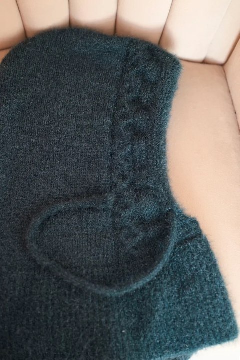 Kaptur damski w kolorze morskim, polska produkcja, zimowy dodatek