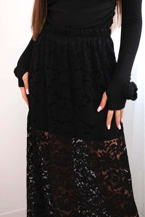 Czarna spódnica damska z koronką i podszewką – włoska elegancja, fason midi