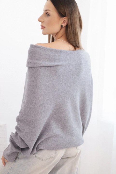 Elegancki sweter damski szary typu nietoperz z dekoltem łódka
