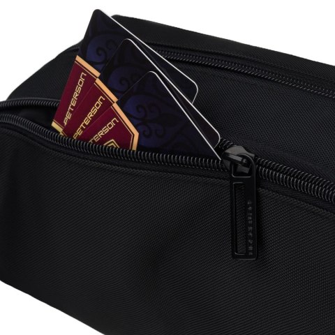 Czarna saszetka męska, jednokomorowa z trzema dodatkowymi kieszeniami - Peterson