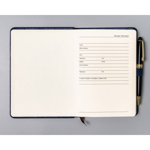 Notes w twardej oprawie w formacie B6 w granatowym kolorze,zadrukowany w kropki - Peterson
