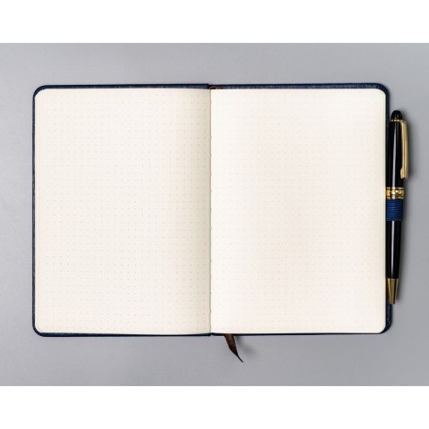 Notes w twardej oprawie w formacie B6 w granatowym kolorze,zadrukowany w kropki - Peterson