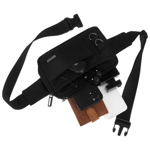 Sportowa saszetka w czarnym kolorze zamykana suwakiem, dwukomorowa - Peterson