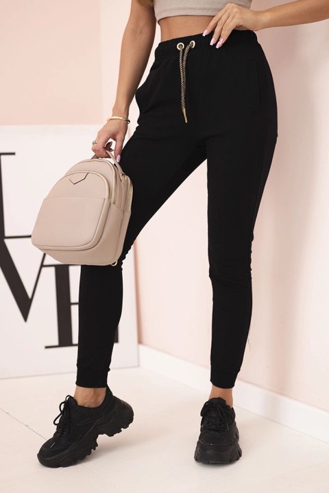 Czarne spodnie dresowe damskie z kieszeniami – Stylowy Wieszak