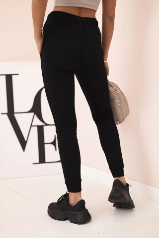 Spodnie dresowe damskie z kieszeniami i wiązaniem w pasie – czarne