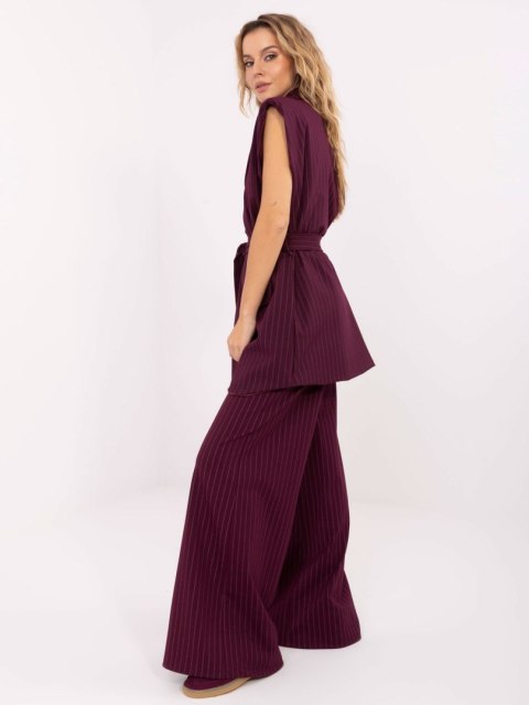 Elegancka kamizelka bez rękawów – Stylowy Wieszak