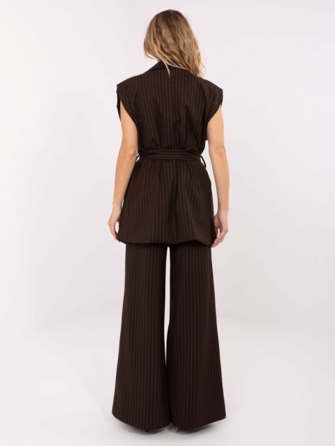 Kamizelka bez rękawów z paskiem – Stylowy Wieszak