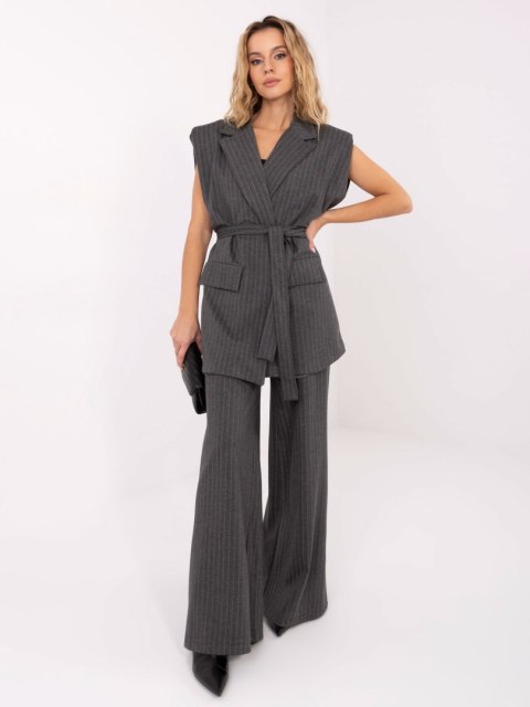 Kamizelka w paski z paskiem w talii – Stylowy Wieszak