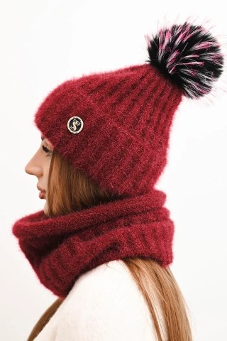 Komplet damski zimowy z pomponem i kominem – bordowy