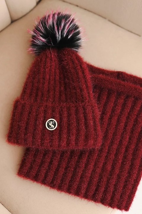 Komplet damski zimowy z pomponem i kominem – bordowy