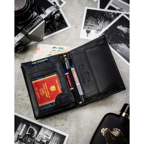 Zestaw prezentowy: skórzany, pionowy portfel męski w czarnym kolorze bez zapięcia i czarny pasek ze skóry ekologicznej - Peterso