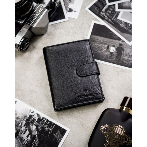 Zestaw prezentowy: skórzany, pionowy portfel męski w czarnym kolorze z systemem RFID i pasek ze skóry ekologicznej - Peterson