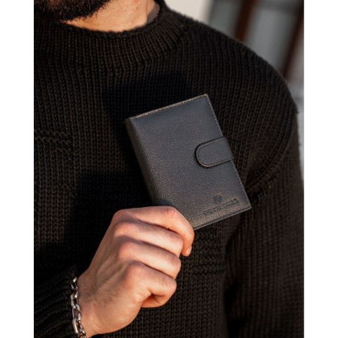 Zestaw prezentowy: skórzany, pionowy portfel męski w czarnym kolorze z systemem RFID i pasek ze skóry ekologicznej - Peterson