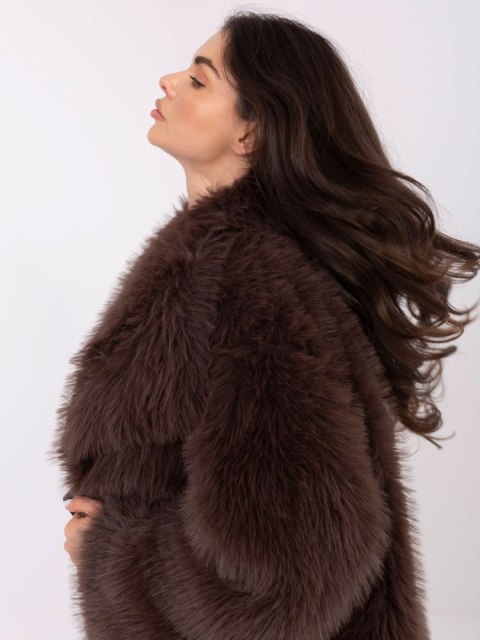 Damska kurtka futrzana w kolorze brązowym – model z zatrzaskami