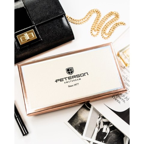 Beżowy portfel damski ze skóry ekologicznej z tłoczeniem na wzór skóry krokodyla - Peterson