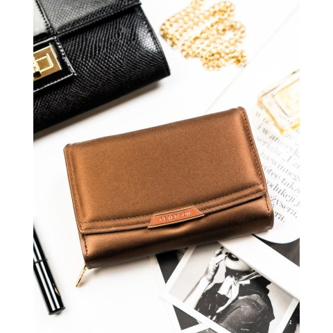 Brązowy portfel damski ze skóry ekologicznej zamykany na zatrzask i suwak - Peterson