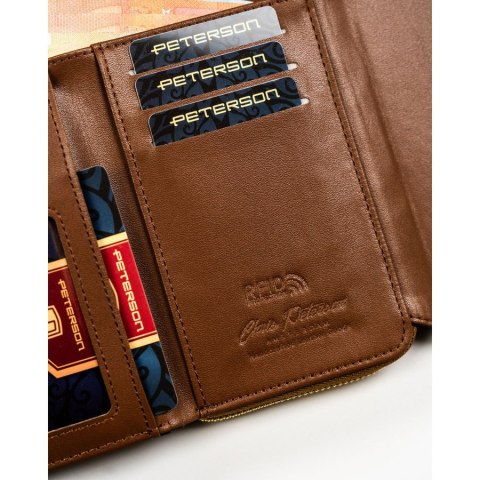 Brązowy portfel damski ze skóry ekologicznej zamykany na zatrzask i suwak - Peterson