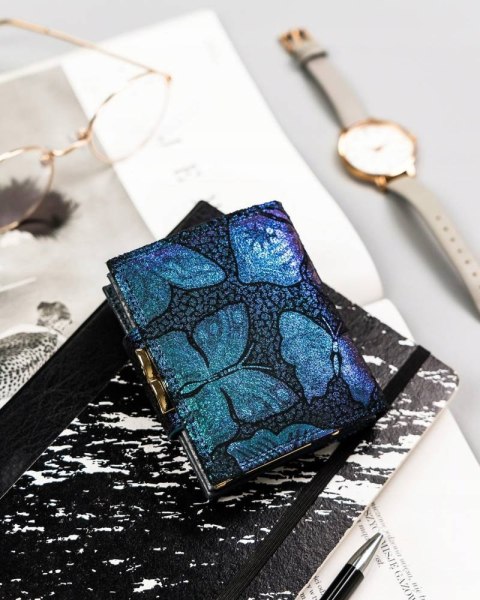 Mały, skórzany portfel damski na zatrzask - Peterson