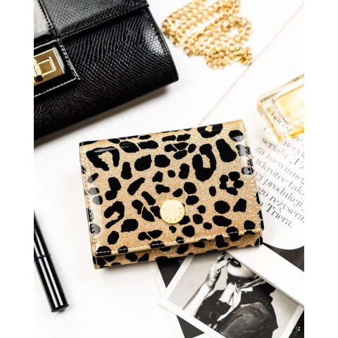 Portfel damski ze skóry ekologicznej i naturalnej w złotym kolorze w cętki - Peterson