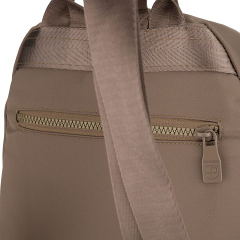 Beżowy plecak damski wykonany z poliestru, zawieszony na regulowanych szelkach - Peterson