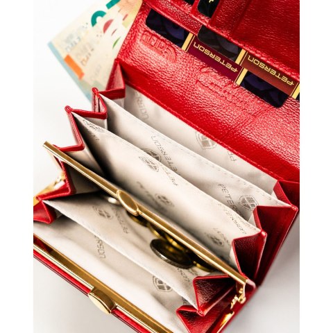 Czerwony portfel damski wykonany z lakierowanej skóry naturalnej, zamykany zatrzaskiem - Peterson