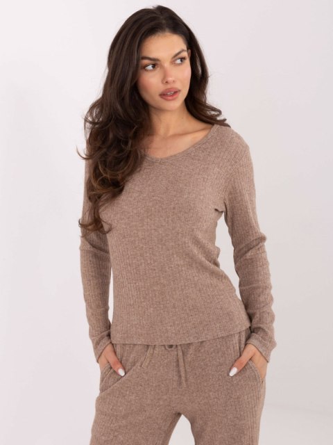 Sweter basic damski z dekoltem V – Stylowy Wieszak