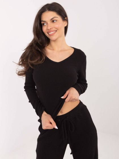 Czarny Prążkowany Sweter Damski z Dekoltem V – Stylowy Wieszak