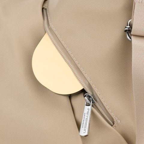 Beżowa torebka damska z poliestru, mieszcząca format A4 i zamykana suwakiem - Peterson