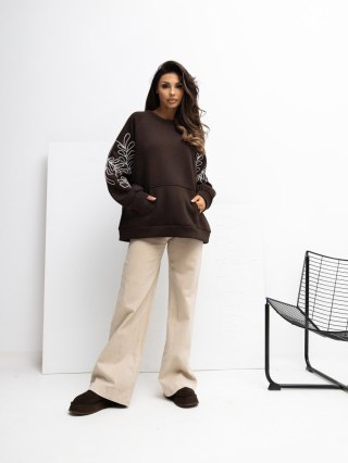 Czekoladowa bluza damska z haftem i bufiastymi rękawami RUE PARIS