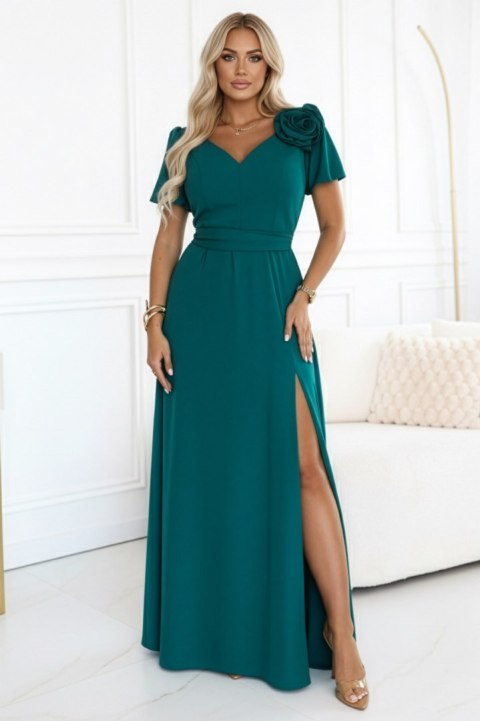 653-1 Elegancka długa sukienka z różą, paskiem i wysokim rozcięciem - butelkowa zieleń - S