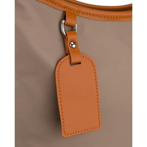 Beżowa listonoszka damska z poliestru i skóry ekologicznej wyposażona w kieszonkę zewnętrzną - Peterson