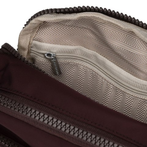 Bordowa listonoszka damska z poliestru zawieszona na regulowanym pasku - Peterson