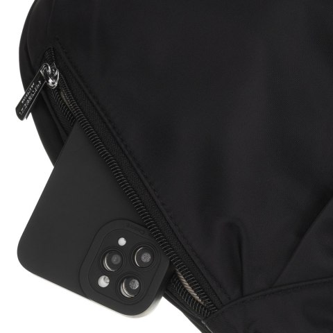 Czarna torebka damska z poliestru zamykana suwakiem, jednokomorowa - Peterson