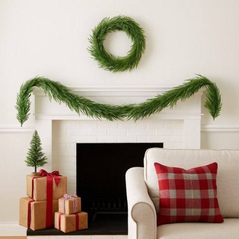 Gęsta zielona girlanda bożonarodzeniowa z uchwytem do powieszenia